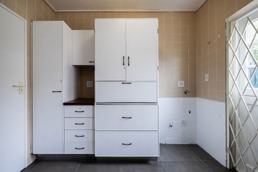 To Let 3 Bedroom Property for Rent in Onder Papegaaiberg Western Cape